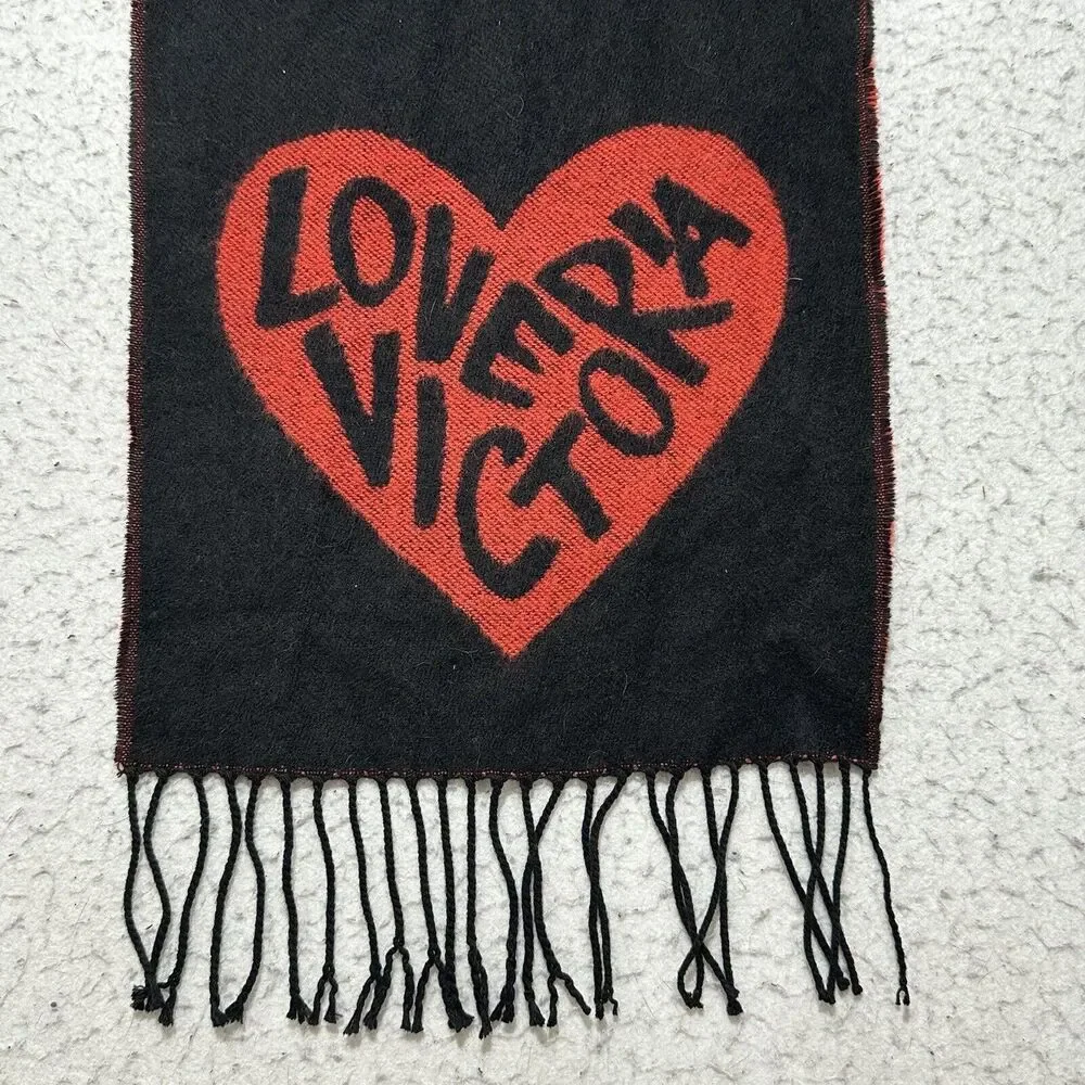 Victoria's Secret Winter Angel Collection Heart Scarf Acrylic Red Pink Black 80" - Picture 8 of 11